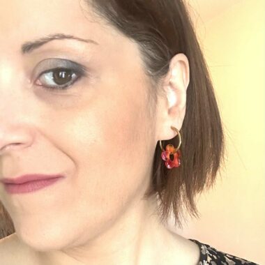 17- Boucles d'oreilles créoles Fleur Marbré Rose orange blanc (17)